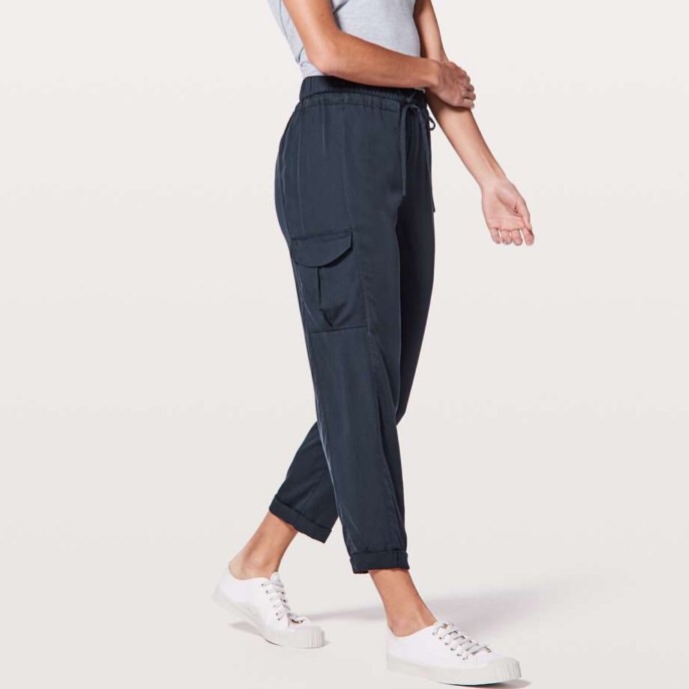 LULULEMON Move Lightly Pants